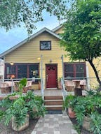 Swoop House in East Austin - Image 0