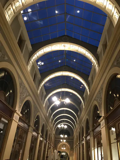 Historic Galerie in Paris - Image 1