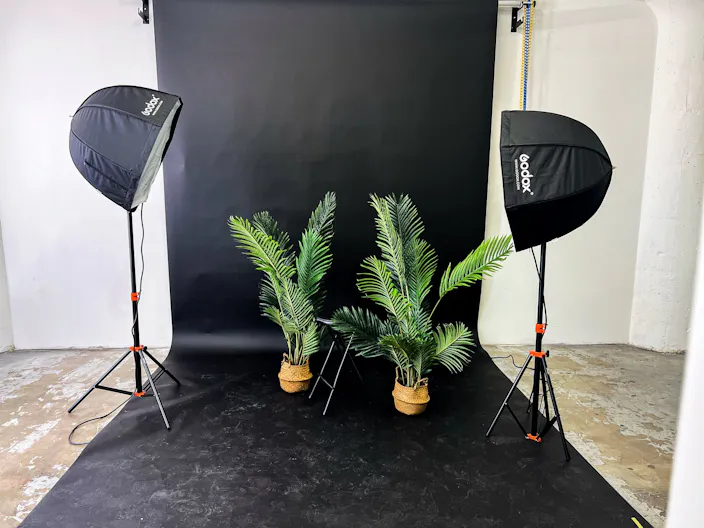 DTLA Multi Set Studio w/ AC, Free Lighting and Laser Beam - Image 4