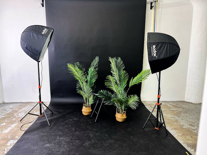 DTLA Multi Set Studio w/ AC, Free Lighting and Laser Beam - Image 4