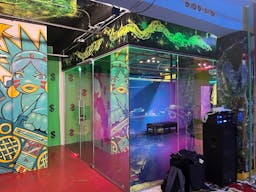 Manhattan Showroom - Image 0