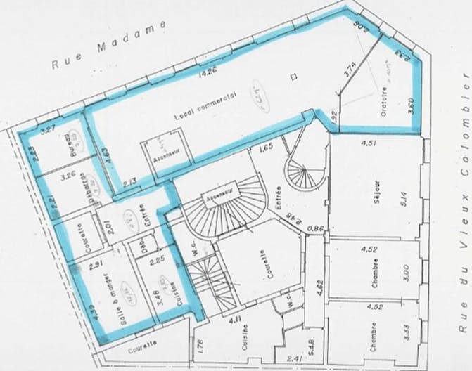 Corner Boutique - Prime Location - Saint-Sulpice - Image 4