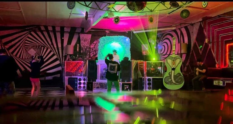 Beverly banquet hall - Image 1