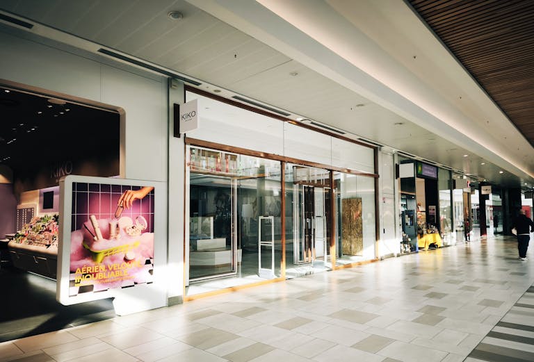 Locaux disponibles pour location courte durée / pop up éphémères - Image 4