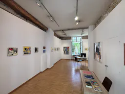 Galerie située au cœur du Marais, idéale pour expositions, pop-up et événements culturels. - Image 1