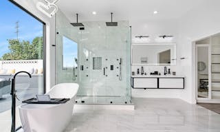 Super Mansion with Los Angeles 360 Views - Image 3