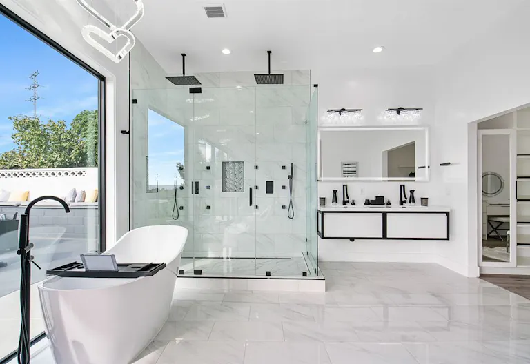 Super Mansion with Los Angeles 360 Views - Image 3