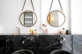 Unique Showroom at Place de la Concorde - Image 10