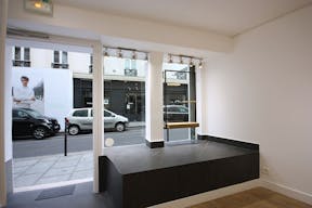 White box Pop Up Boutique Rue Debelleyme - Image 2