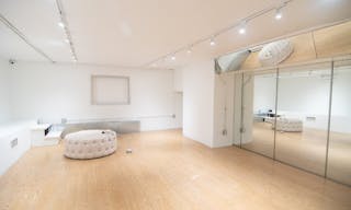 Gorgeous Midtown Gallery Retail Space - Image 7