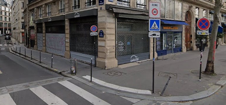 Boutique Shop for Rent - Paris near Samaritaine - Image 0