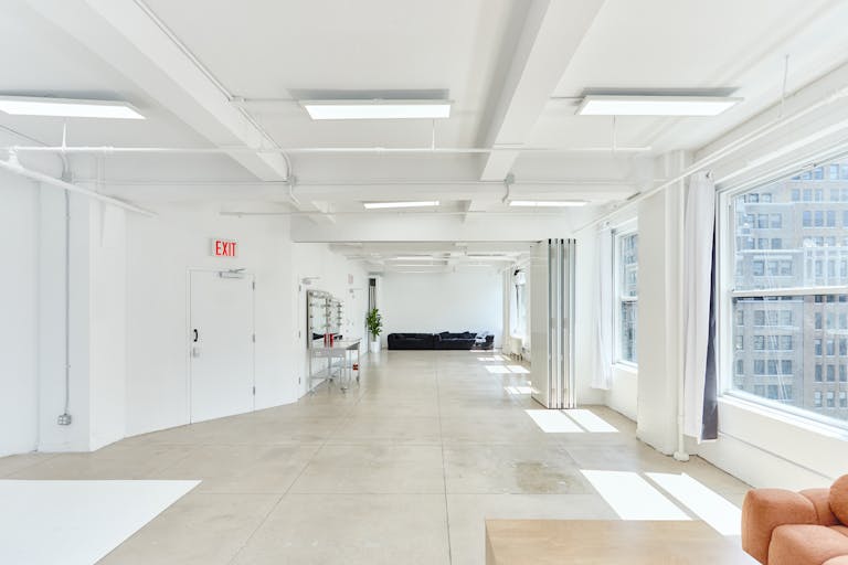 16AB Manhattan Event/Showroom retail rental space  - Image 3