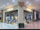 Shopping malls in Dubia - American and British brand owners