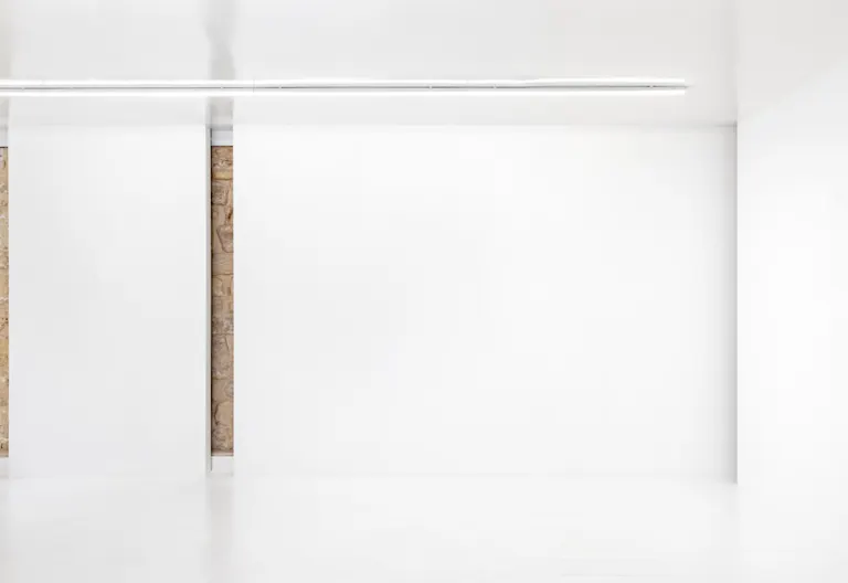 Galerie au cœur du Haut-Marais – Showroom & Pop-Up Premium - Image 1