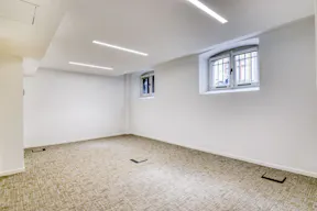 Unique Space near Parc Monceau - Image 17