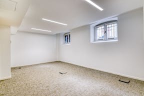 Unique Space near Parc Monceau - Image 17