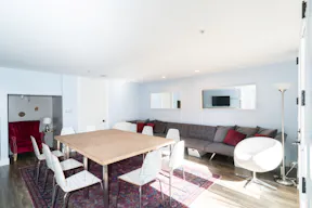Stunning Art Deco Suite - Image 1