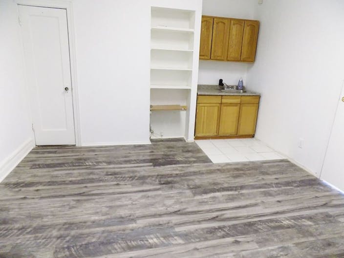 Renovated Brooklyn Storefront in New Lot - Image 2