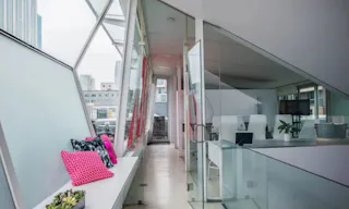 Modern SOMA building with Atrium and Rooftop Patio - Image 6
