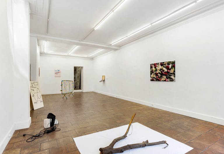 Lovely Boutique Shop in Le Marais - Image 1