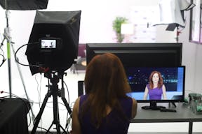 Warehouse Style Cyc Wall Studio - Image 19