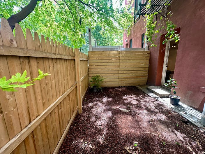 Quaint Central Harlem Space Ideal for Pop-Ups, Events, & Creative Use - Image 3