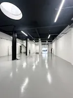 Ampio spazio espositivo stile industriale in Porta Venezia Milano - Image 0