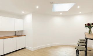 Showroom on Rue du Mont Thabor - Image 3