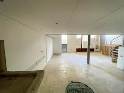 Galerie d'art et de photo à Villeneuve lès Avignon - Image 1
