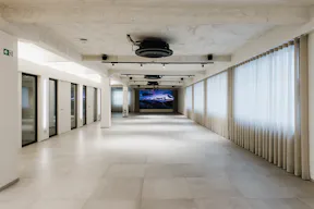 First floor multifunctional showroom and event space in the heart of Porta Venezia, Milan - Image 23