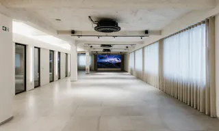 First floor multifunctional showroom and event space in the heart of Porta Venezia, Milan - Image 23