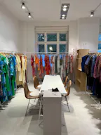  Stilvoller Showroom für Fashion & Accessoires zur temporären Vermietung Berlin Wedding – 130 m² – Erdgeschoss – barrierefrei erreichbar - Image 15