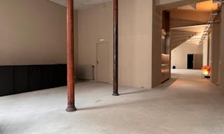 Atypical design gallery & shooting space in the Marais - Image 16