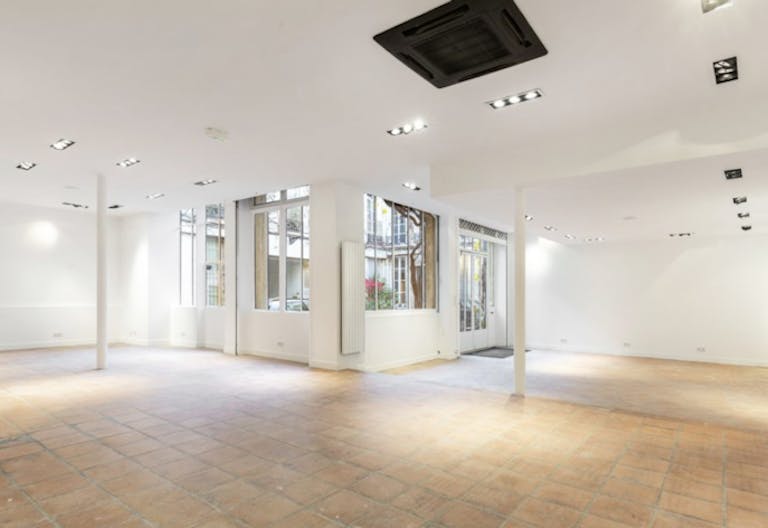 Gallery in Le Marais - Image 0