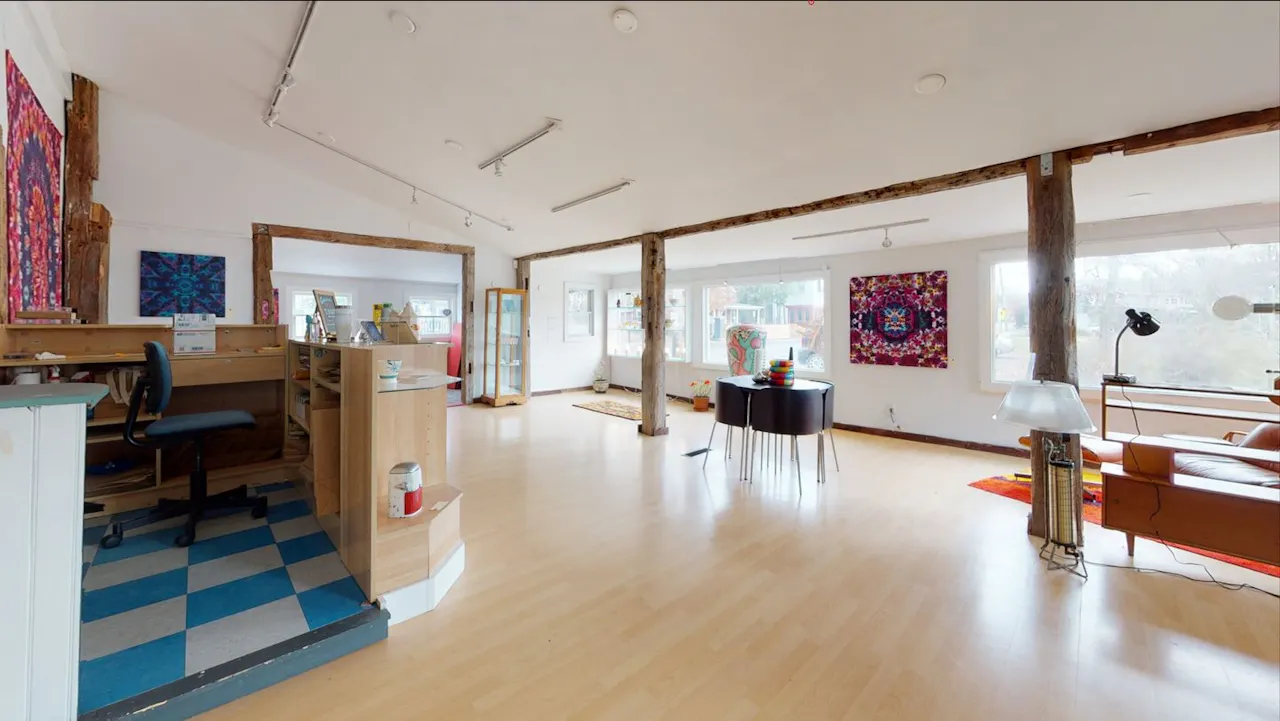 Light Filled Pop Up Space In Town, Woodstock NY - Image 0