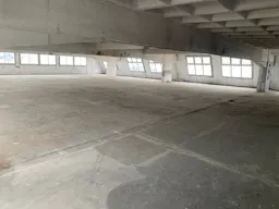 Cured Atypical Building for Rent - Nice Volume - Paris Le Marais - Image 9