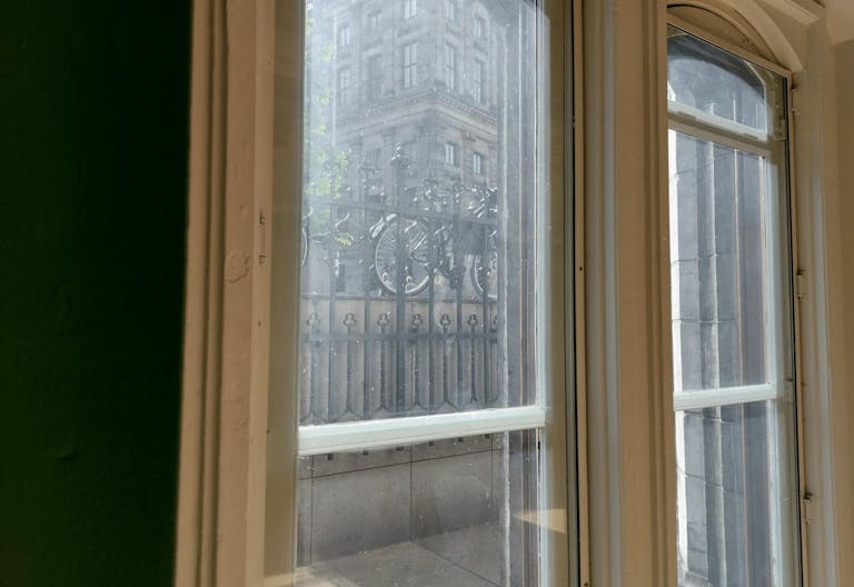 Ground Floor Retail Space in Magna Plaza - Image 1