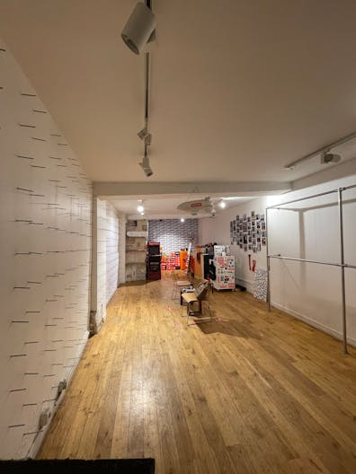 Boutique pop-up store dans le quartier Montorgueil - rue piétonne - Image 0