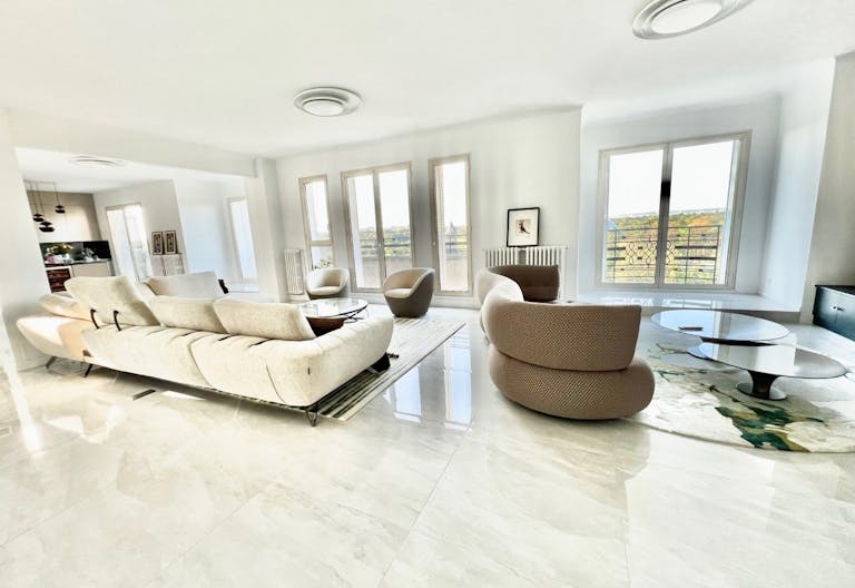 Showroom / Appartement avec vue sur la Fondation Louis Vuitton - Image 0