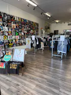 Retail Store – Prime Location! Month to Month - Image 3
