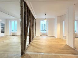 Splendid showroom rue Saint Honoré - Place Vendôme, in the heart of Paris fashion & culture district. - Image 16