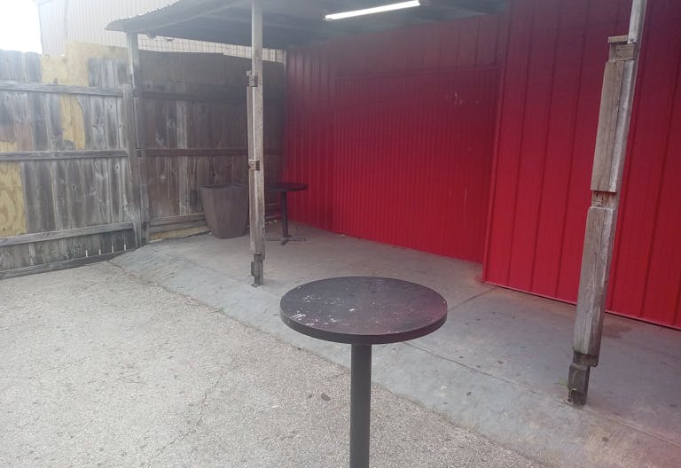 Chic Exotic Lounge - Image 3