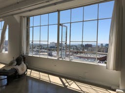 DTLA Skyline View Studio in Fashion District - Image 8