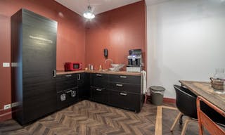 Sophisticated Pop-Up in the heart of Bordeaux - Image 8