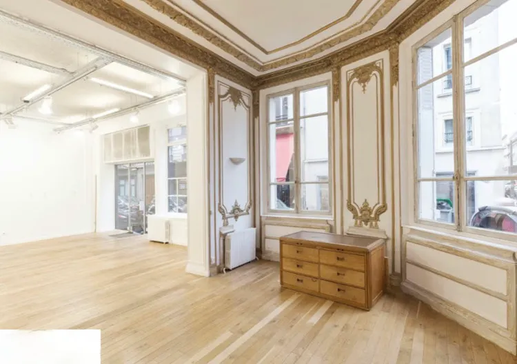 Rue Petites Ecuries Paris Pop Up Boutique - Image 1