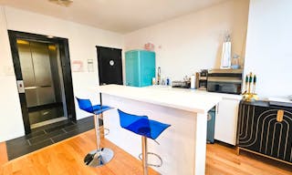 Entire Floor in SOHO with 2 extra rooms! - Image 44