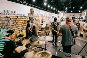 Store Stage at Nivessa Hollywood - Image 36