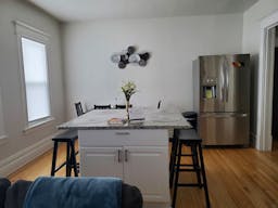 Charming 3 Bedroom Home, Close to U of M/Downtown/Dinkytown ~ Great Deck!! - Image 10