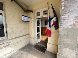 Décor/Lieu de tournage: Commissariat - Image 22