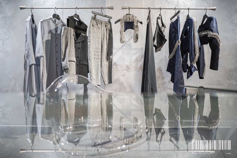 boutique next to place des Vosges - Image 4